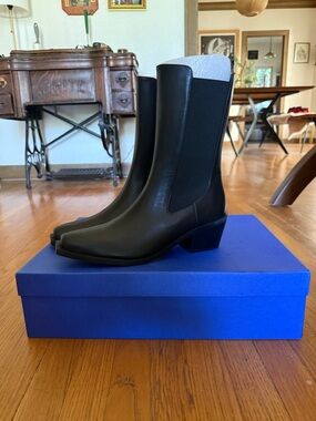 Brand New Stuart Weitzman Miley Boots Size 11